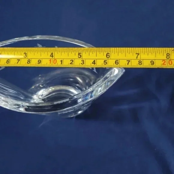 Mikasa Safari Etched Pocket Vase - Picture 9 of 9